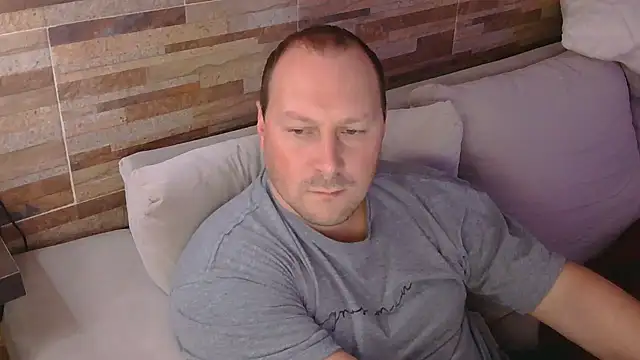 lustonfan online show from 05-06-26, 11:47