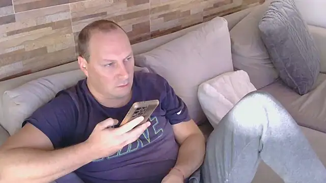 lustonfan online show from 05-11-26, 01:34