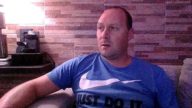 lustonfan online show from 04-15-26, 01:55