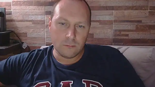 lustonfan online show from 04-21-26, 02:36