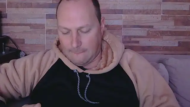 lustonfan online show from 05-22-26, 12:03