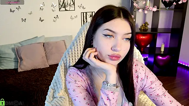 Sugar Kitten12 online show from 05-18-26, 01:28