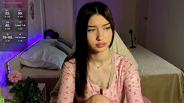Sugar Kitten12 online show from 06-14-26, 02:24
