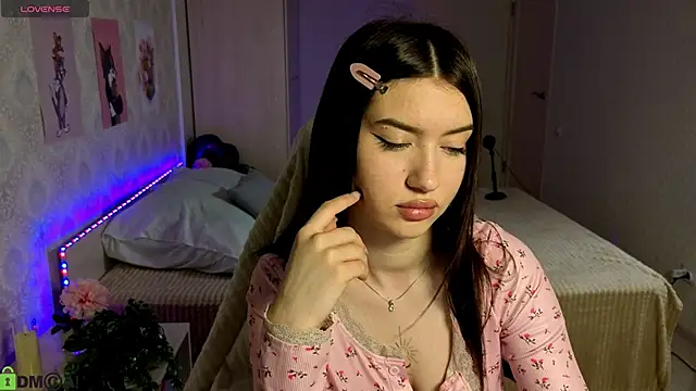 Sugar Kitten12 online show from 06-14-26, 01:35