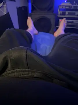 Snapshot of MatthewEmme2121 chatting on 03-04-26, 03:20 MatthewEmme2121 online show from 03-04-26, 03:20