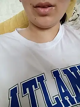 Emi hot1 online show from 03-06-26, 09:48