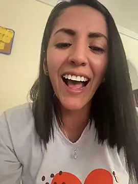 Snapshot of SamanthaWalker_ chatting on 08-07-26, 06:47 SamanthaWalker online show from 08-07-26, 06:47