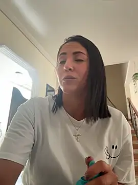 Snapshot of SamanthaWalker_ chatting on 06-11-26, 02:58 SamanthaWalker online show from 06-11-26, 02:58