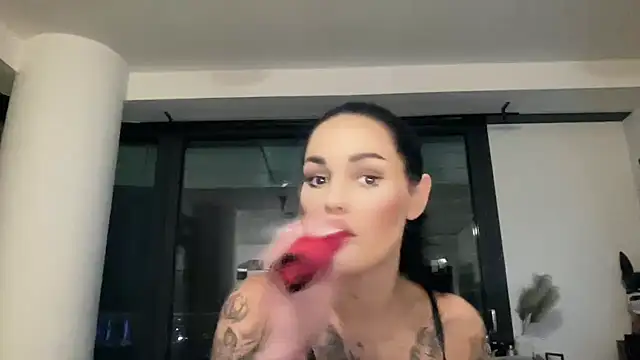 AMBER HARD online show from 03-19-26, 10:43