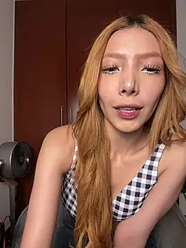 Suki 3 online show from 06-09-26, 09:49