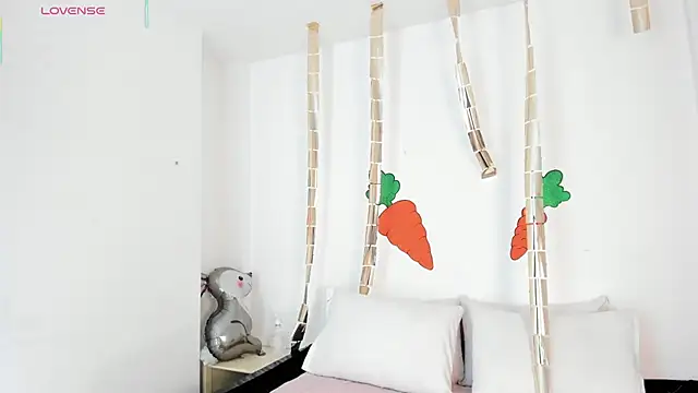 Eve-01 online show from 04-07-26, 07:15