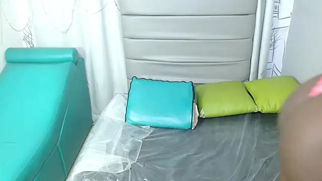 cruzsofiars707 online show from 04-07-26, 11:56