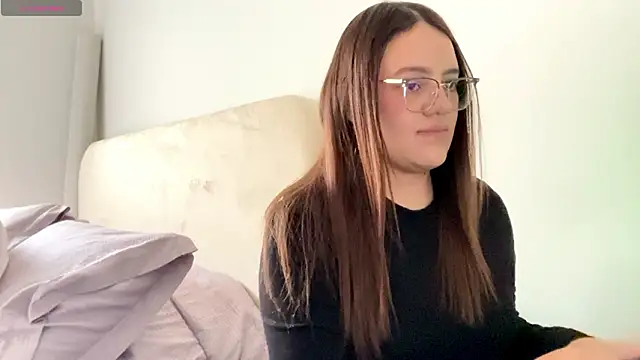 Sarahhh 0 online show from 03-04-26, 08:16