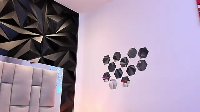 Katijis online show from 04-17-26, 08:44