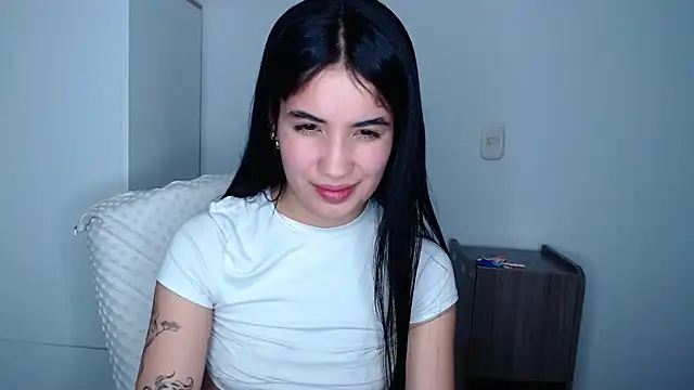 Lucy engel online show from 04-23-26, 02:29
