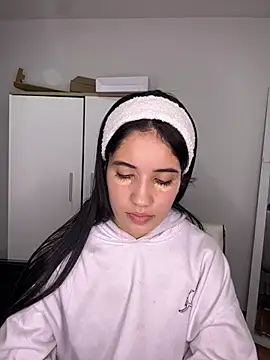 Lucy engel online show from 05-25-26, 11:25