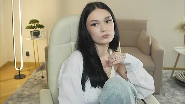 LynnCiprian online show from 03-09-26, 01:14