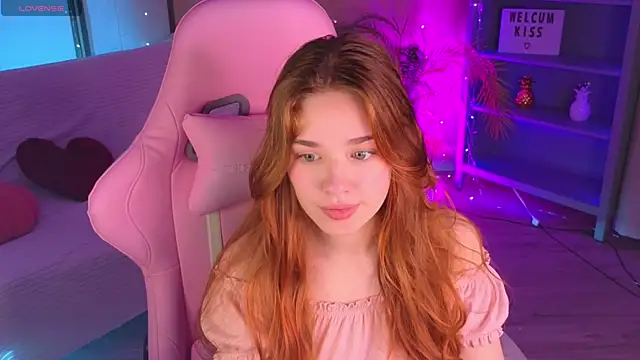 TiffanyVex online show from 04-20-26, 03:24