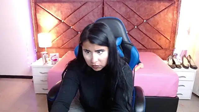 Alisha Gamskar13 online show from 04-10-26, 01:18