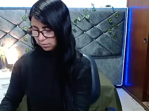 Alisha Gamskar13 online show from 05-04-26, 01:03
