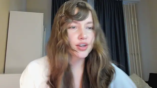 MaryannSofts online show from 06-25-26, 01:27