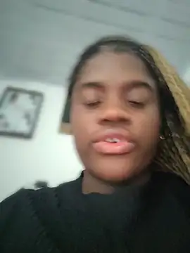 YourLiaa  online show from 03-06-26, 09:54