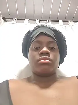 YourLiaa  online show from 04-19-26, 05:08