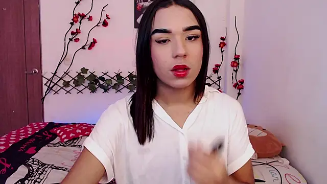 Candyy doll   online show from 04-23-26, 06:53