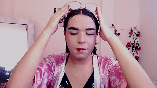 Candyy doll   online show from 04-21-26, 07:42