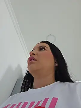 Pretty Julieta online show from 03-21-26, 09:08