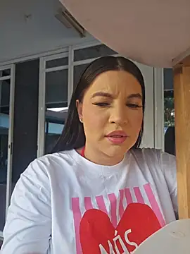 Pretty Julieta online show from 04-13-26, 10:03