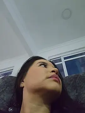 Pretty Julieta online show from 03-12-26, 10:36