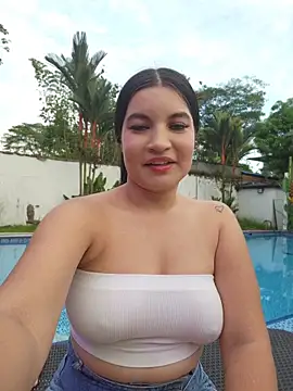 Snapshot of Pretty_Julieta chatting on 04-23-26, 10:22 Pretty Julieta online show from 04-23-26, 10:22