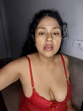 Snapshot of shantal1921 chatting on 03-30-26, 07:32 shantal1921 online show from 03-30-26, 07:32