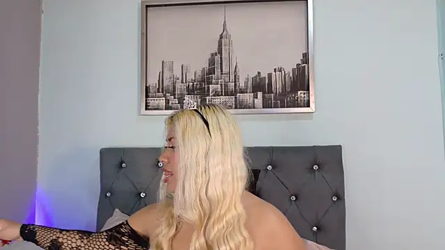 IvonnyBon gh online show from 05-10-26, 03:10