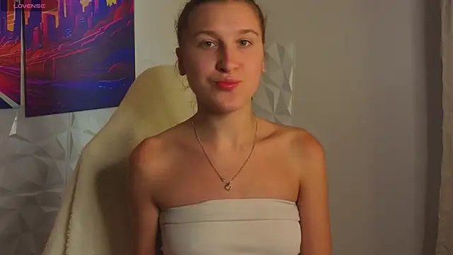 Xenia paradise online show from 06-25-26, 11:54