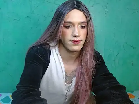 Snapshot of Sofia420 chatting on 03-05-26, 08:00 Sofia420 online show from 03-05-26, 08:00