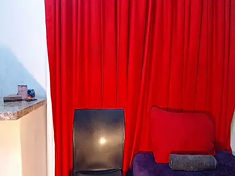 DarkDivva18 online show from 05-13-26, 08:21