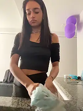 leilani X online show from 05-20-26, 01:52