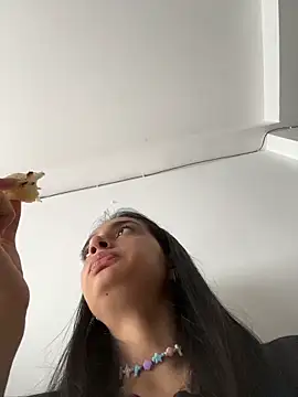 leilani X online show from 05-19-26, 01:07