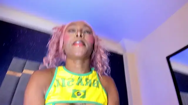ChannelQueen online show from 06-11-26, 04:09