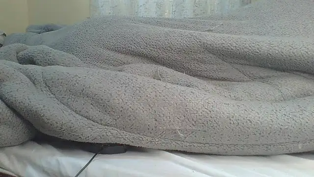 Snapshot of ndivhuwomuleya chatting on 05-14-26, 04:31 ndivhuwomuleya online show from 05-14-26, 04:31