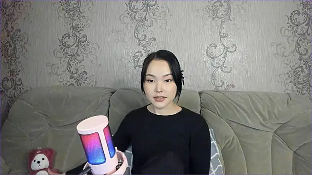 tia kaii online show from 03-12-26, 05:17