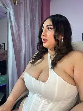 Selenee23 online show from 04-24-26, 11:34