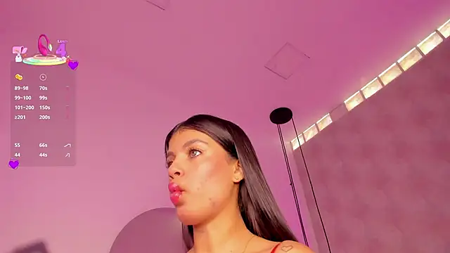 mia h  online show from 04-18-26, 12:07