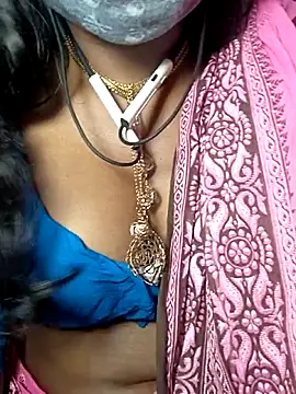 Snapshot of Horny_Natasa_ chatting on 03-23-26, 06:08 Horny Natasa online show from 03-23-26, 06:08