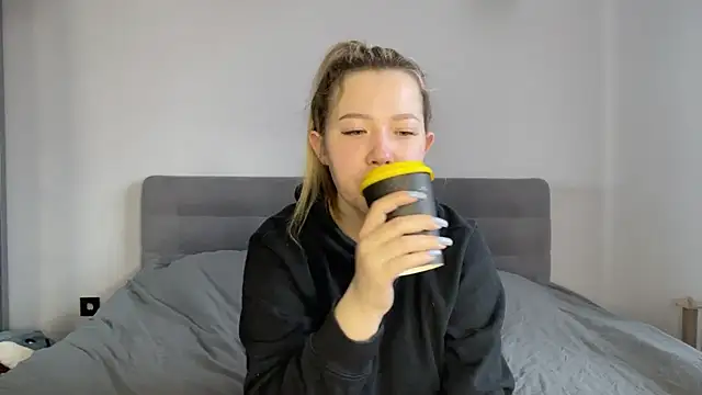 alyrasun online show from 03-18-26, 06:16