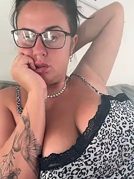 BunnyBallyX online show from 06-29-26, 05:36