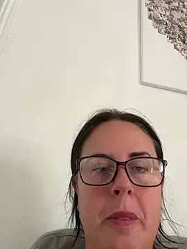 BunnyBallyX online show from 06-18-26, 07:40