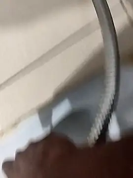 ishan Singh1 online show from 03-12-26, 08:13